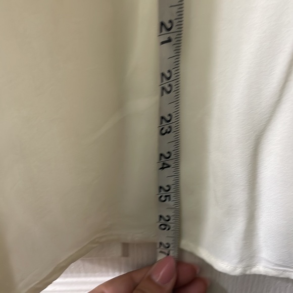 Cream three quarter sleeve open v-neck tunic size large - Picture 9 of 11